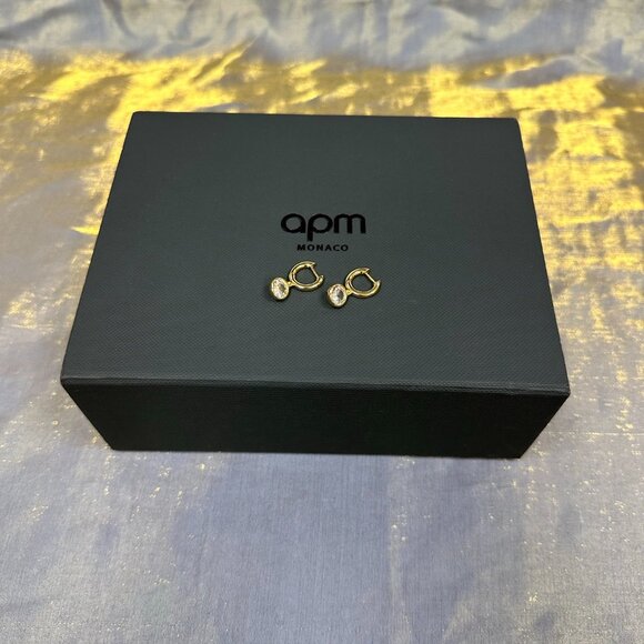 APM Monaco Eclat Gold Circle Earrings - Picture 4 of 7